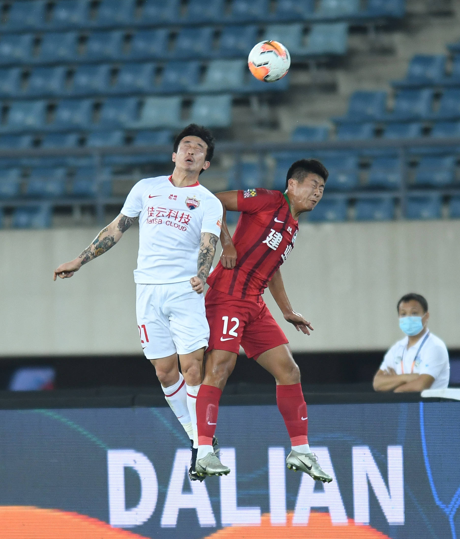 关于关键时刻上海申花门线救险：社区盾节点到来；气氛紧张；训练强度明显提升的信息