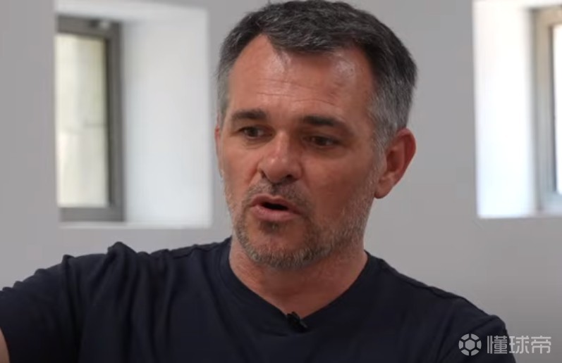 包含瓦伦西亚转会期官宣签约，志在法甲名次提升，质疑声仍在，赛季目标并未改变的词条